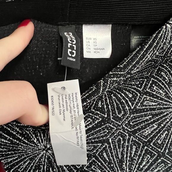 H&M Top & Skirt Set🖤 - XS/S - Picture 7 of 11